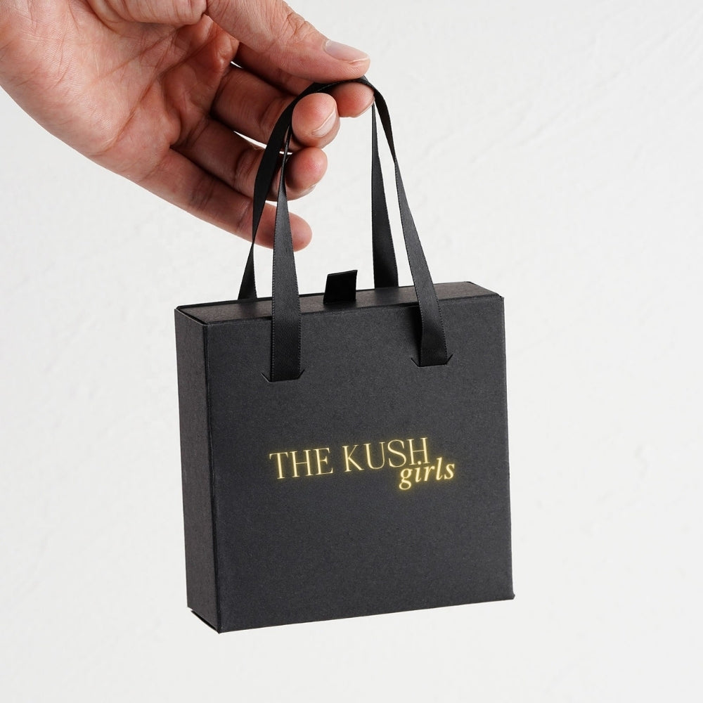 18K GOLD CANNABIS LEAF BRACELET