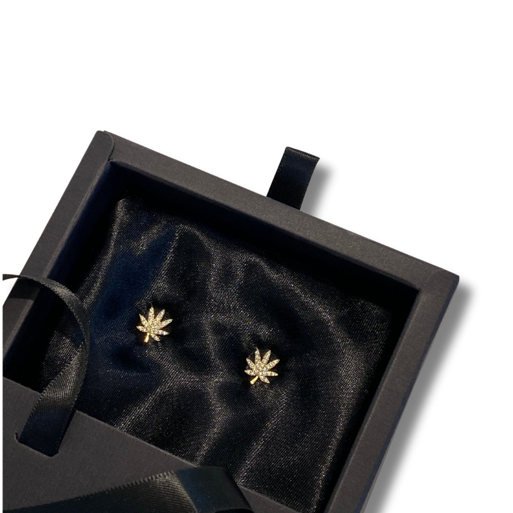 18K GOLD CANNABIS LEAF EARRING