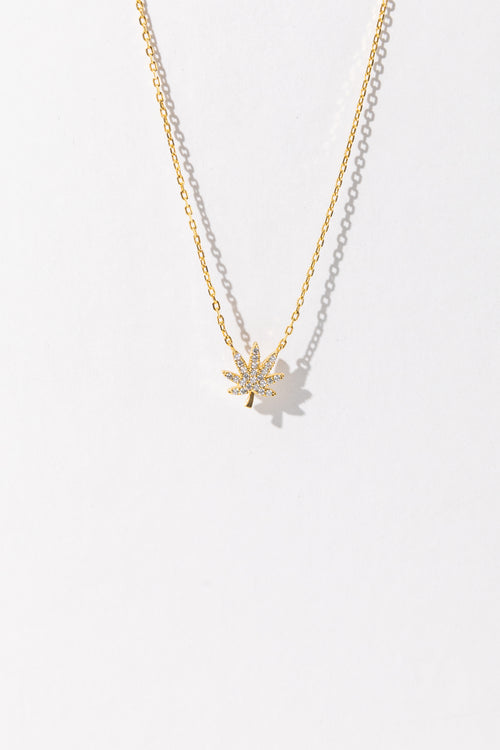 18K GOLD CANNABIS LEAF NECKLACE